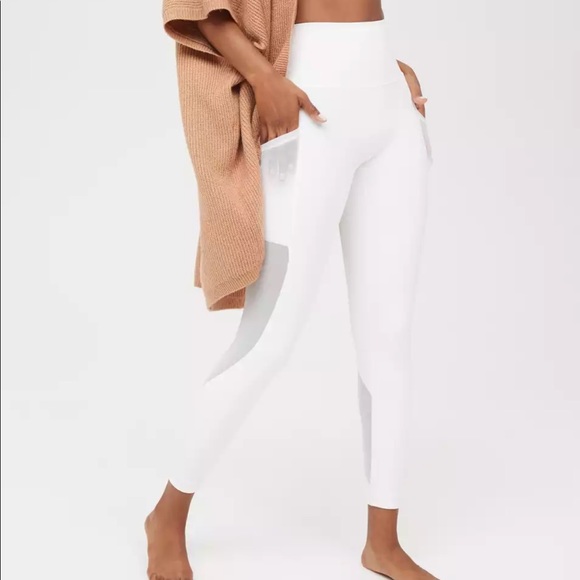 Aerie Offline White High Waisted Pocket Legging - Picture 4 of 4